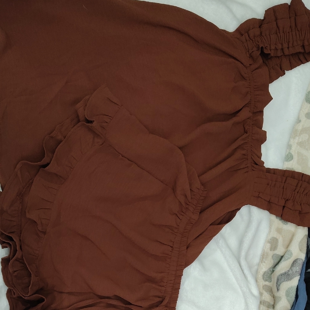 Women's Brown Ruffled Pajama Set - Picture 2 of 3